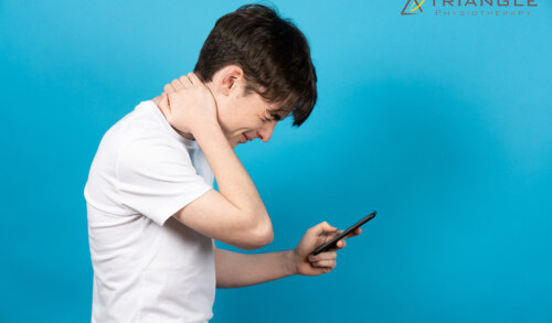 Preventing Neck Pain from Digital Devices: Physiotherapy Tips for Screen Users